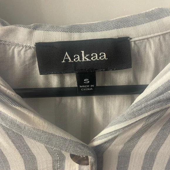 Cute cropped collared blouse - Picture 6 of 6